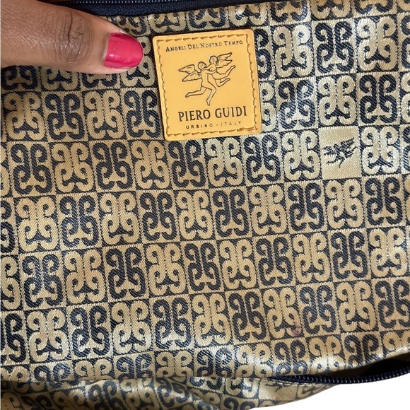 Piero Guidi Unisex Crossbody Bag - Picture 9 of 15